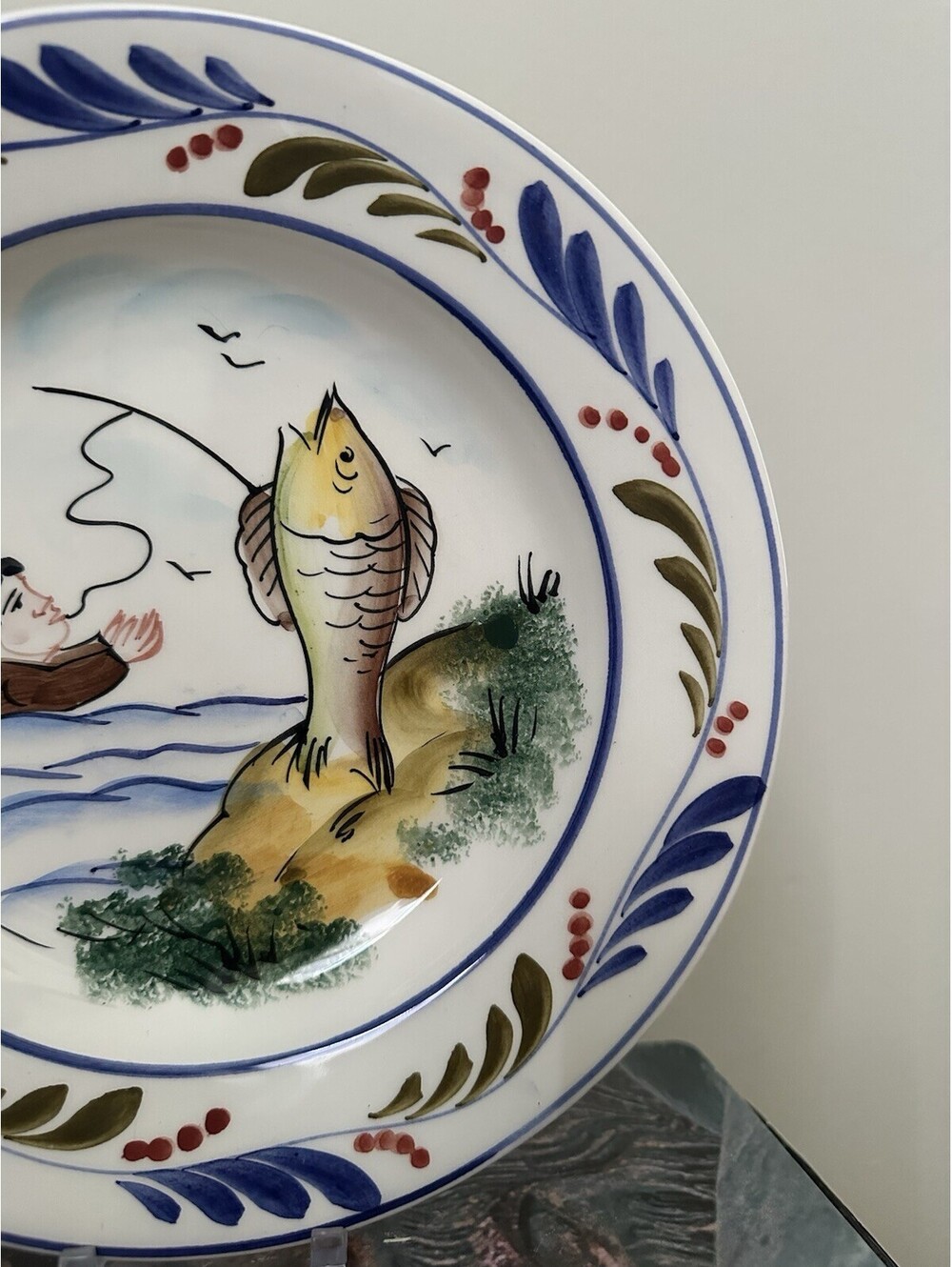 Whimsical Hand-Painted Vietri Upside Down World Decorative Wall Plate - Picture 2 of 4
